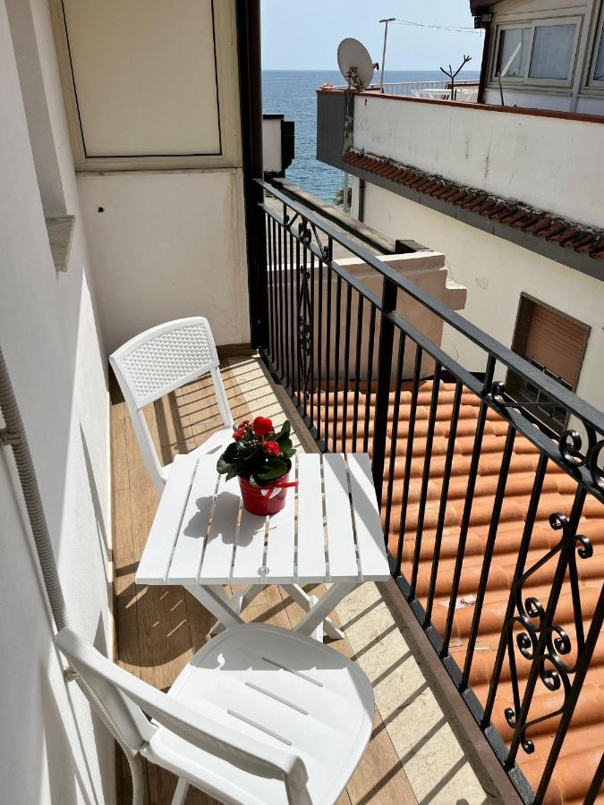Ferienwohnung Casa Peppino Letojanni Exterior foto